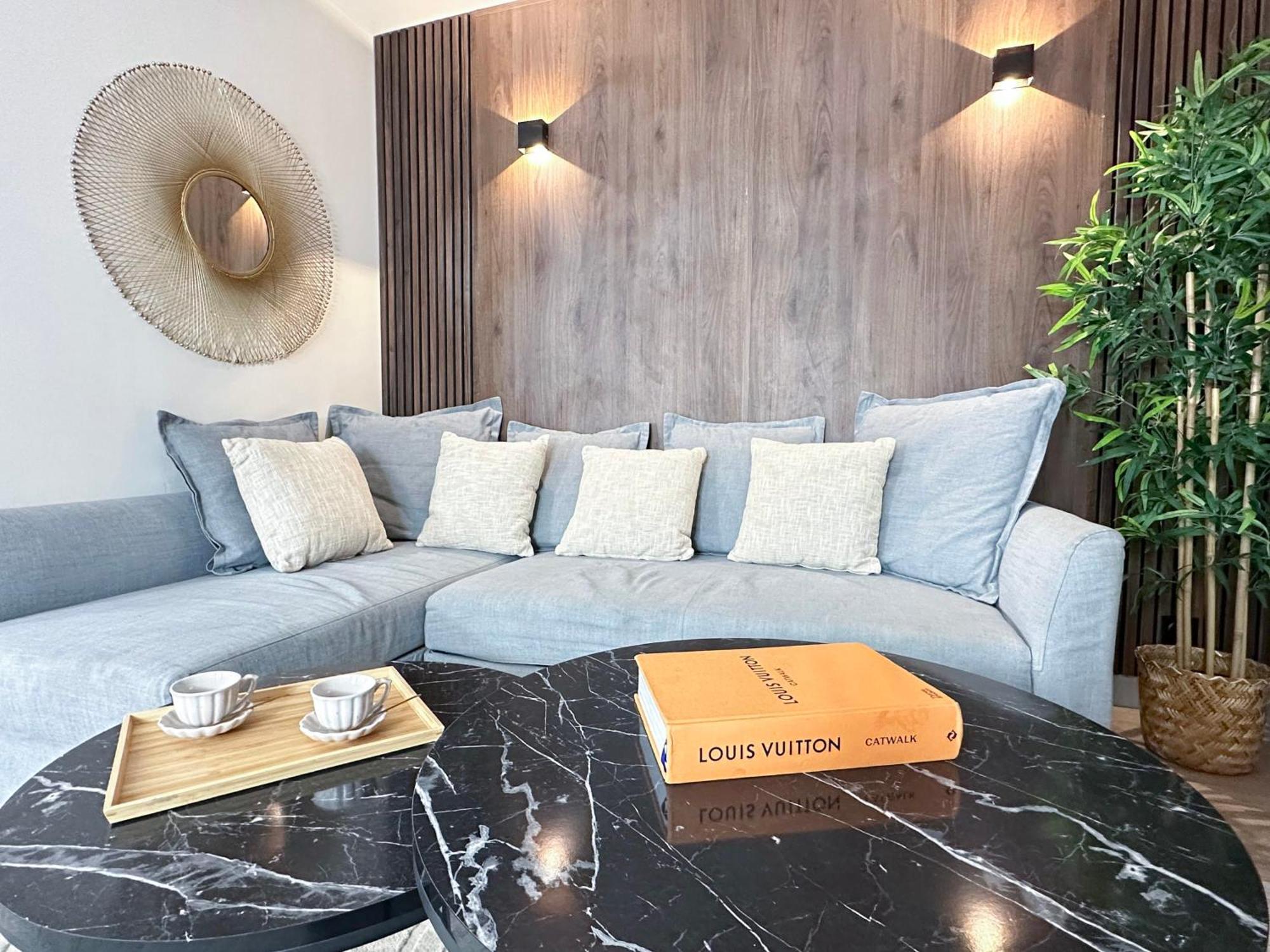 Stylish & Chic Duplex Near Eiffel Tower Apartment Paris Bagian luar foto