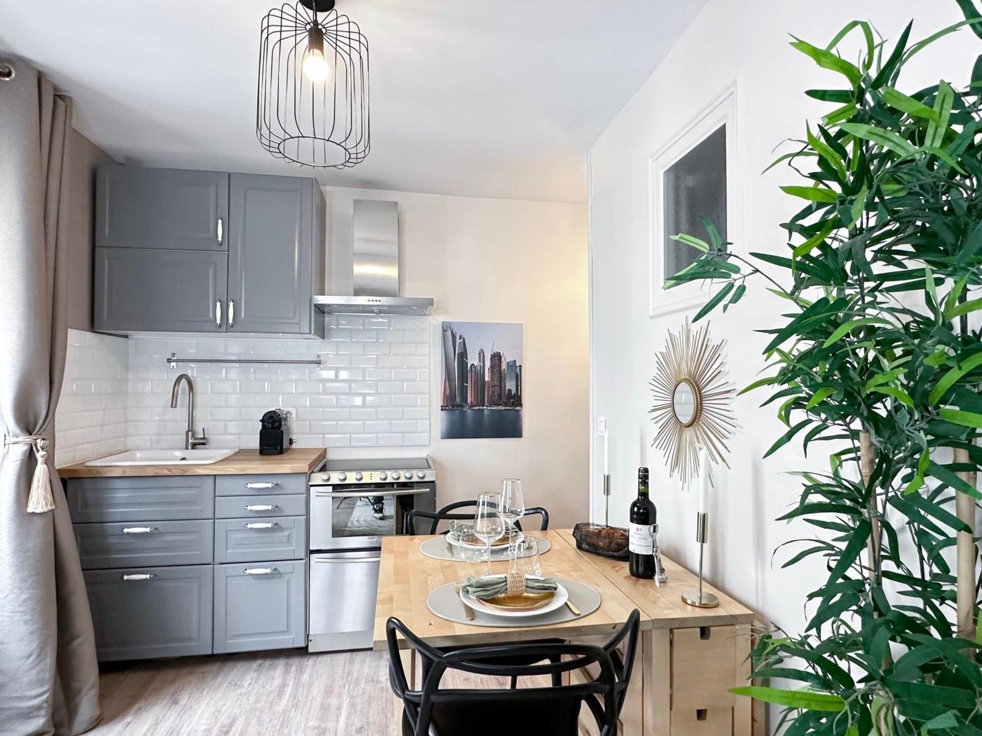 Stylish & Chic Duplex Near Eiffel Tower Apartment Paris Bagian luar foto
