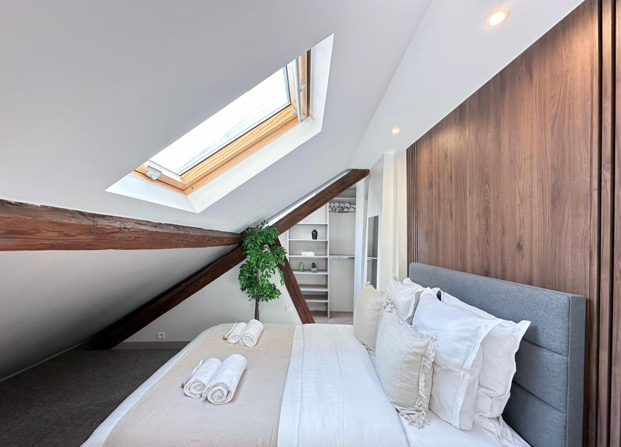 Stylish & Chic Duplex Near Eiffel Tower Apartment Paris Bagian luar foto