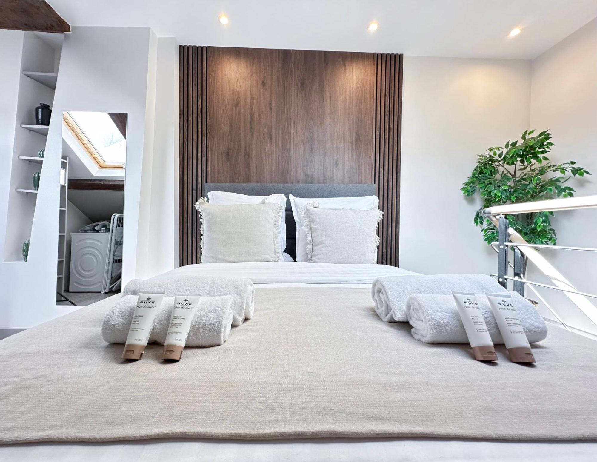 Stylish & Chic Duplex Near Eiffel Tower Apartment Paris Bagian luar foto