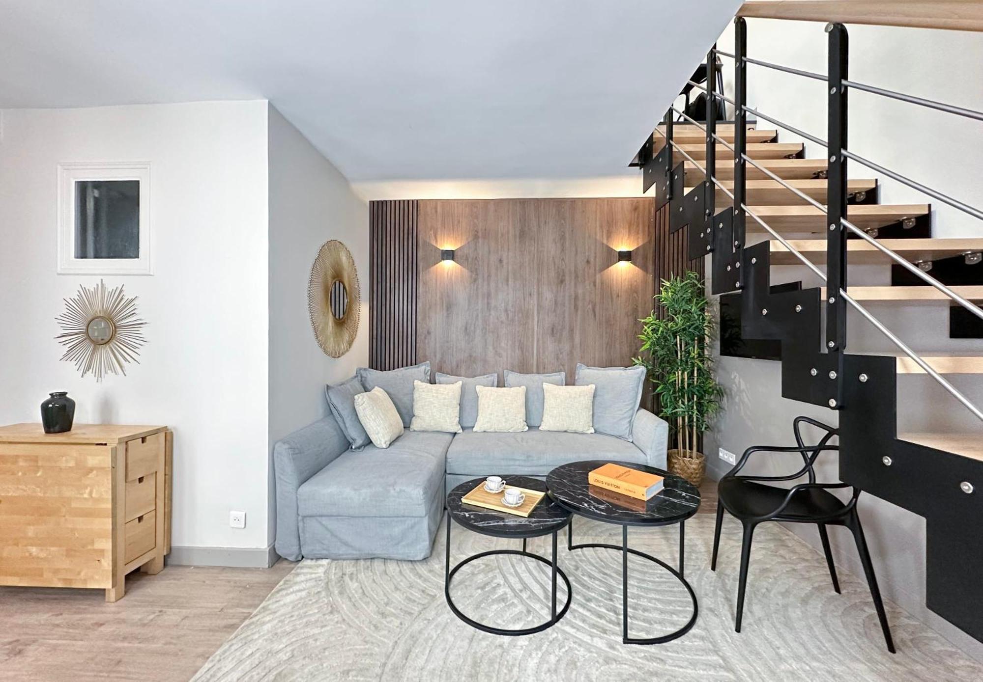 Stylish & Chic Duplex Near Eiffel Tower Apartment Paris Bagian luar foto