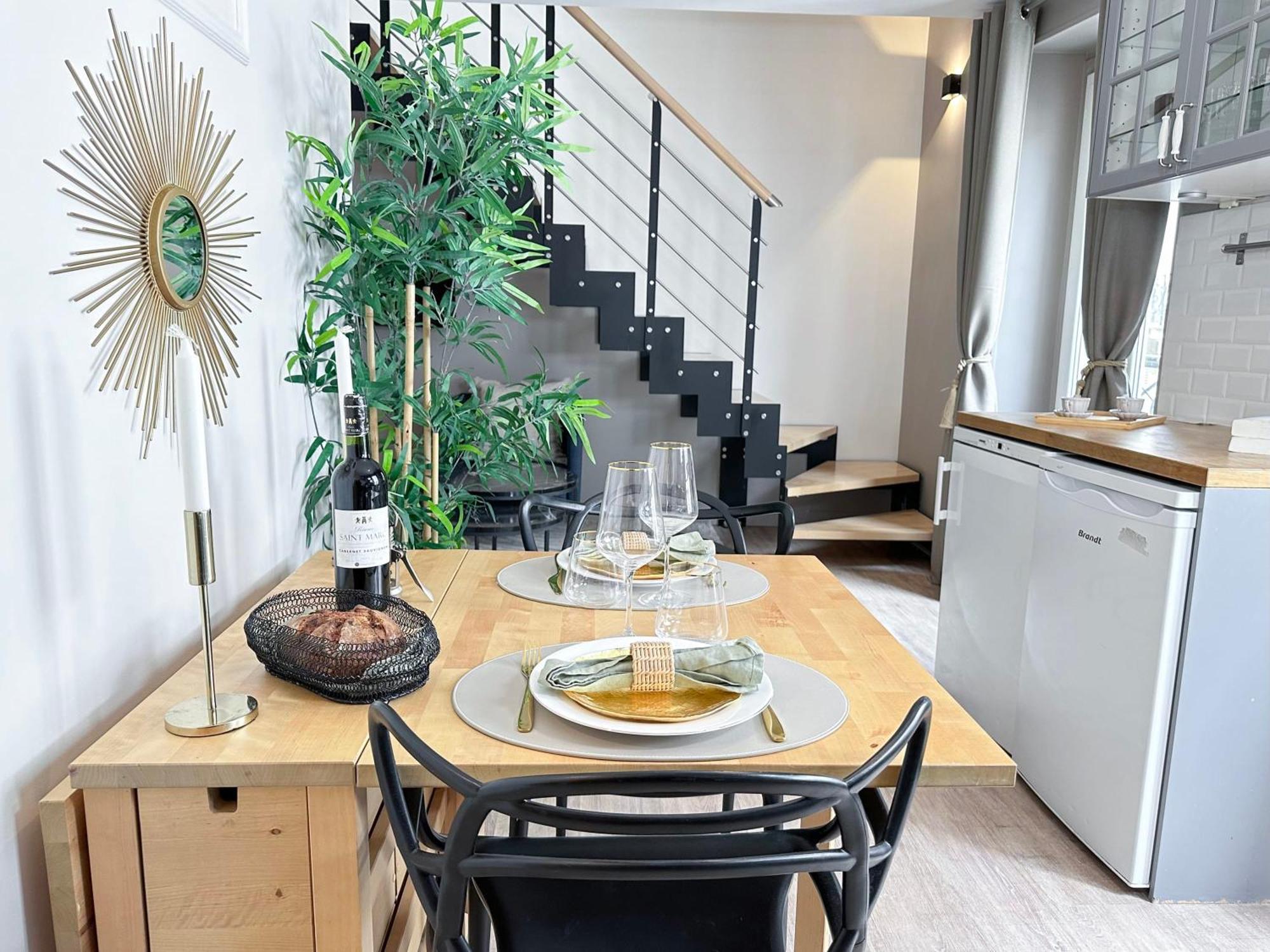 Stylish & Chic Duplex Near Eiffel Tower Apartment Paris Bagian luar foto