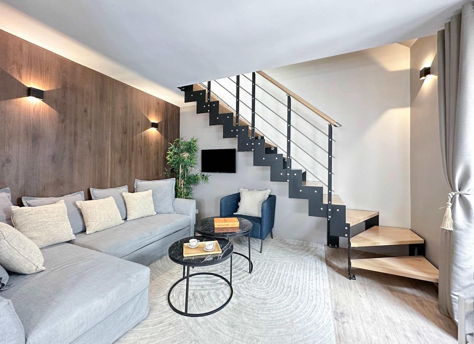 Stylish & Chic Duplex Near Eiffel Tower Apartment Paris Bagian luar foto